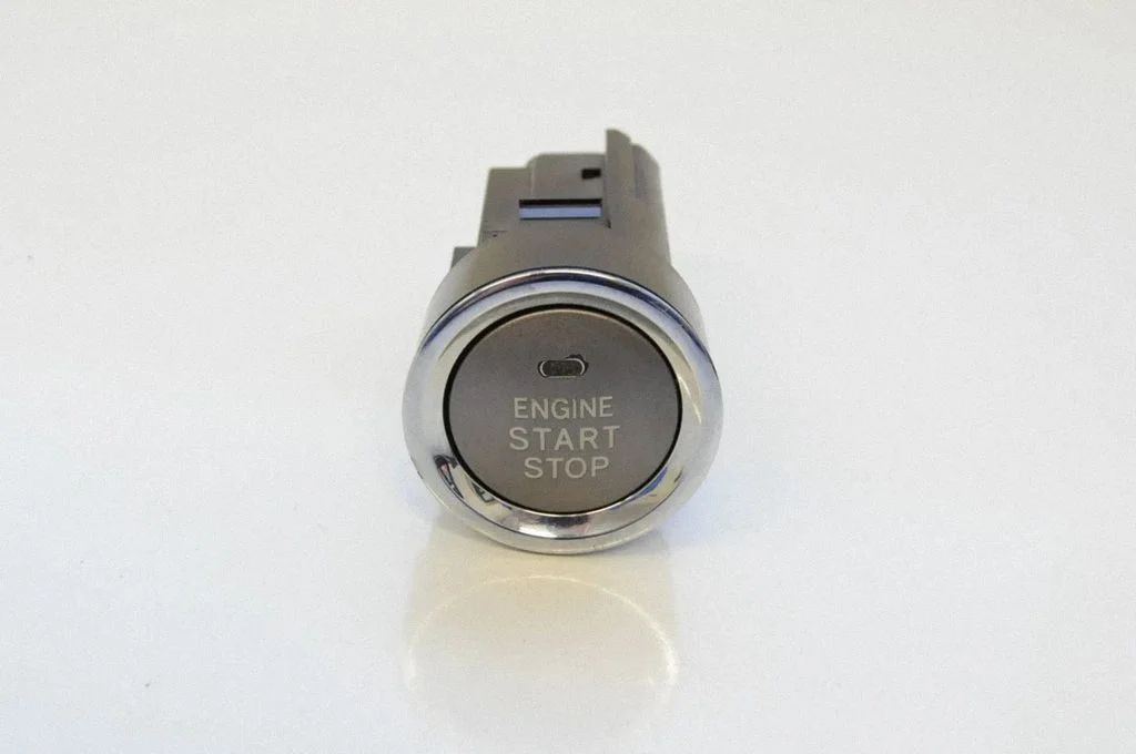 Motora iedarbināšanas poga (slēdzis) – Lexus GS 300 350 430 450H (2005-2012)