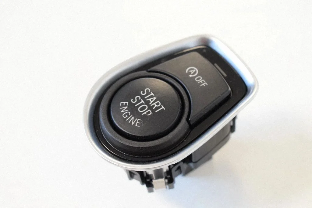Motora iedarbināšanas poga (slēdzis) – BMW 4. sērija F32 F33 (2013-2020)