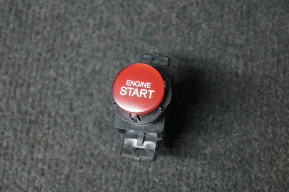 Przycisk start/stop silnika – Honda Civic (2006-2011)