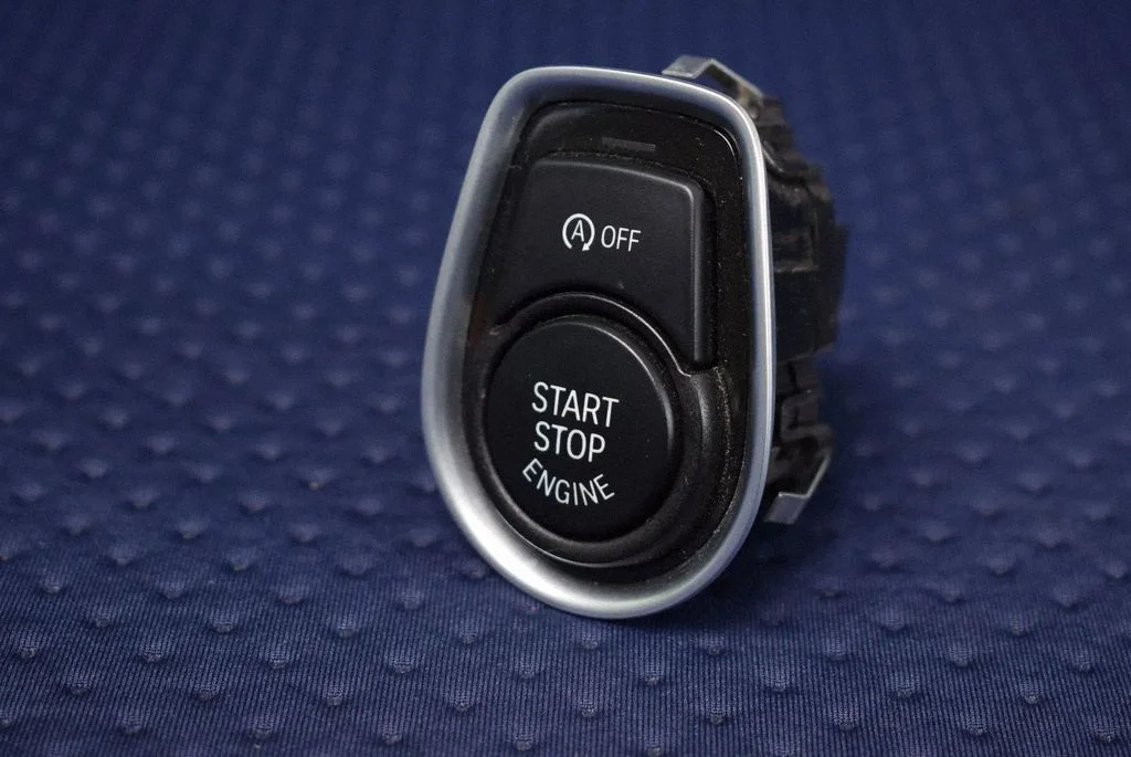 Motora iedarbināšanas poga (slēdzis) – BMW 1. sērija F20 F21 (2011-2019)