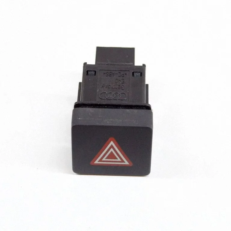 Avārijas gaismu slēdzis 8W0941509A