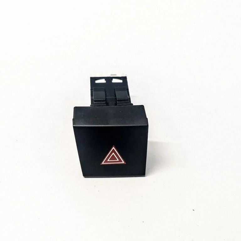 Hazard light switch 033856101