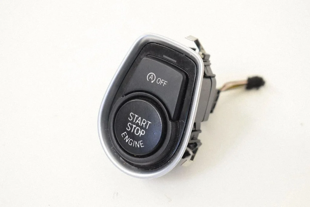 Motora iedarbināšanas poga (slēdzis) – BMW 4. sērija F32 F33 (2013-2020)