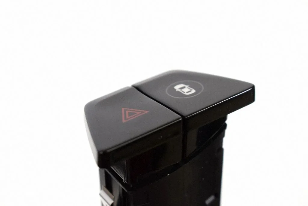 Hazard light switch – BMW 5 Series G30 G31 G38 (2016-)