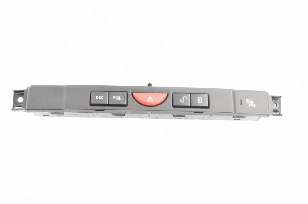 Hazard light switch – Land Rover Discovery 3 - LR3 (2005-2009)