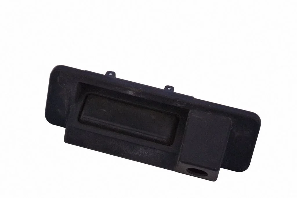 Przycisk zamykania klapy bagażnika A2317500593
