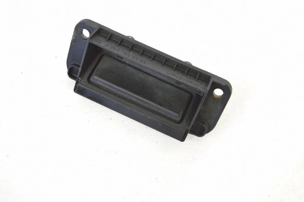 Tailgate/boot open switch button – Mercedes-Benz C-Class AMG W204 (2007-2014)