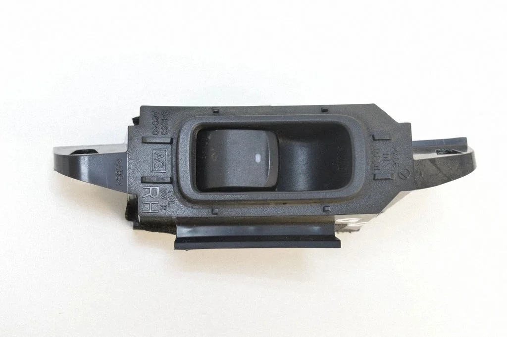 Elektrisko logu slēdzis 94263AG040
