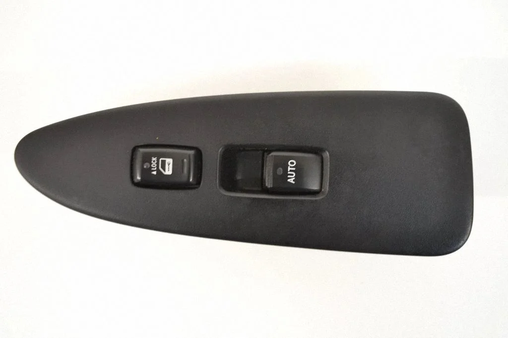 Elektrisko logu slēdzis 8403033021