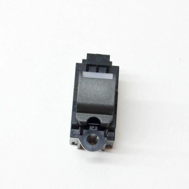 Elektrisko logu slēdzis GJ3214717AA