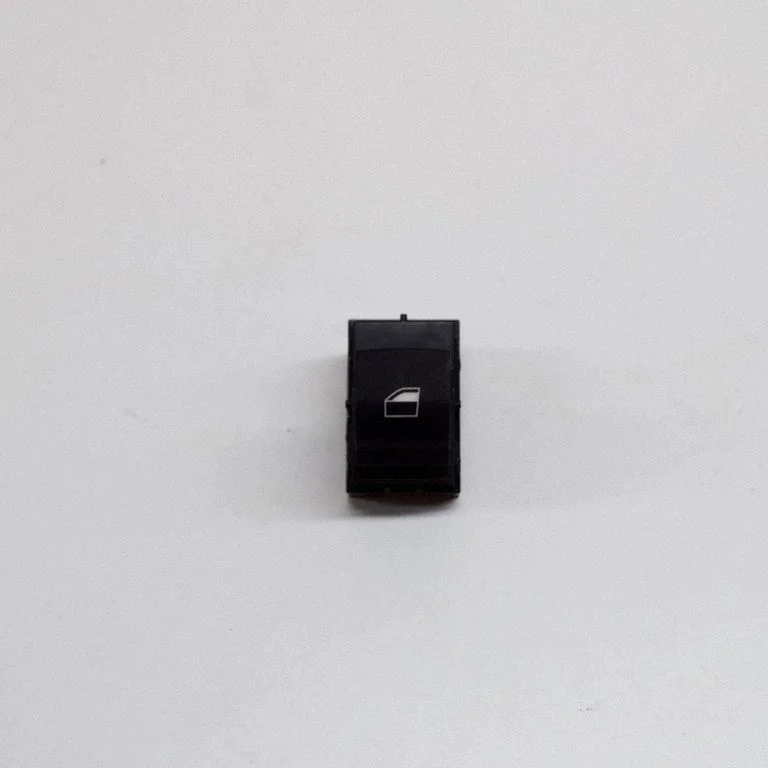 Elektrisko logu slēdzis 9208107