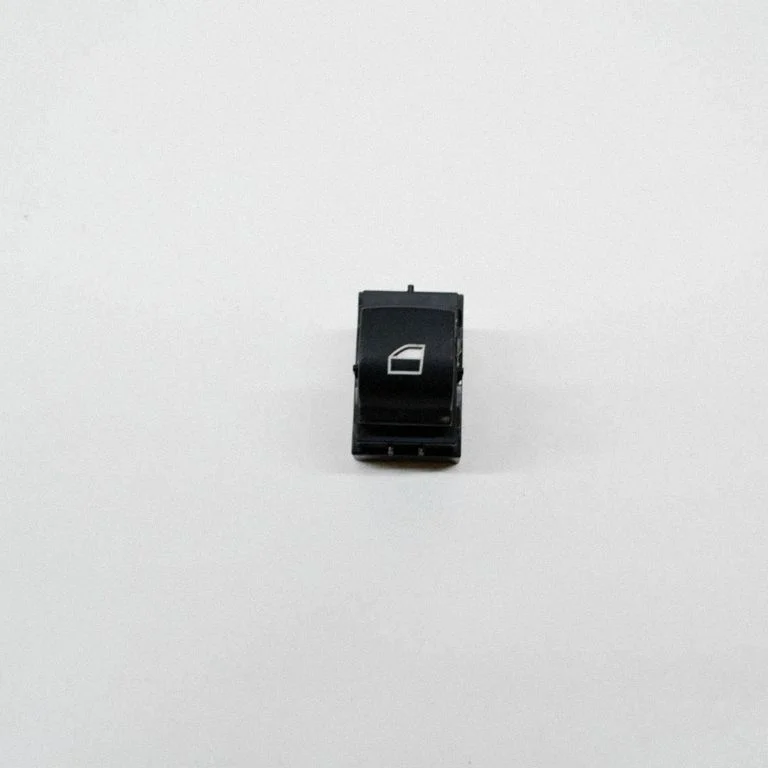 Elektrisko logu slēdzis 9208107