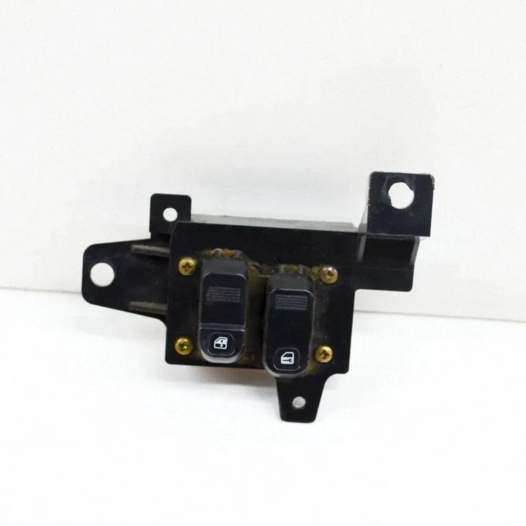 Electric window control switch 4602K1N