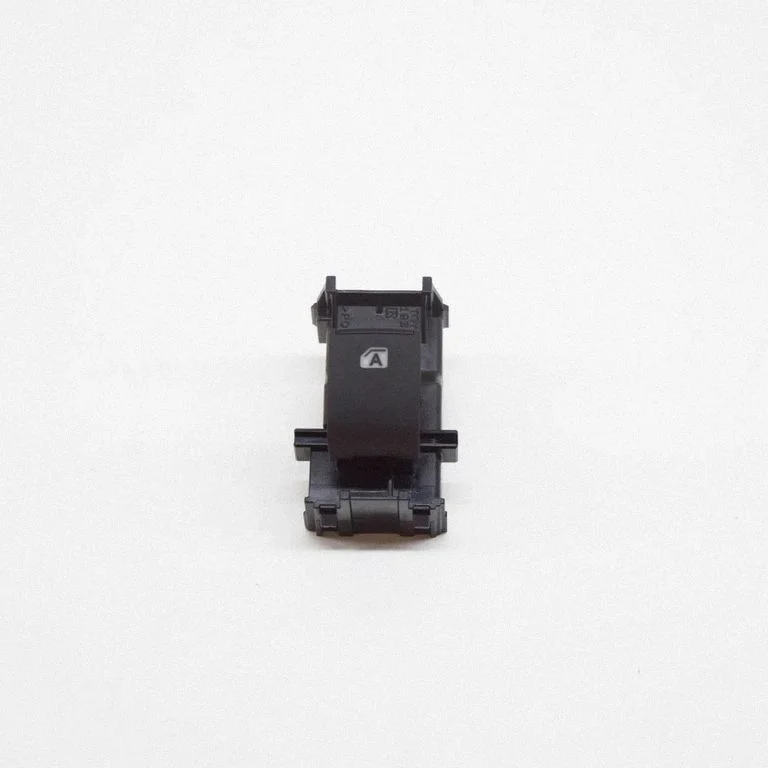 Elektrisko logu slēdzis 1580D66