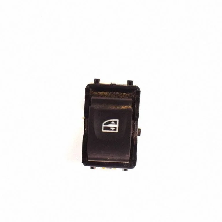 Electric window control switch – Dacia Duster (2010-2017)