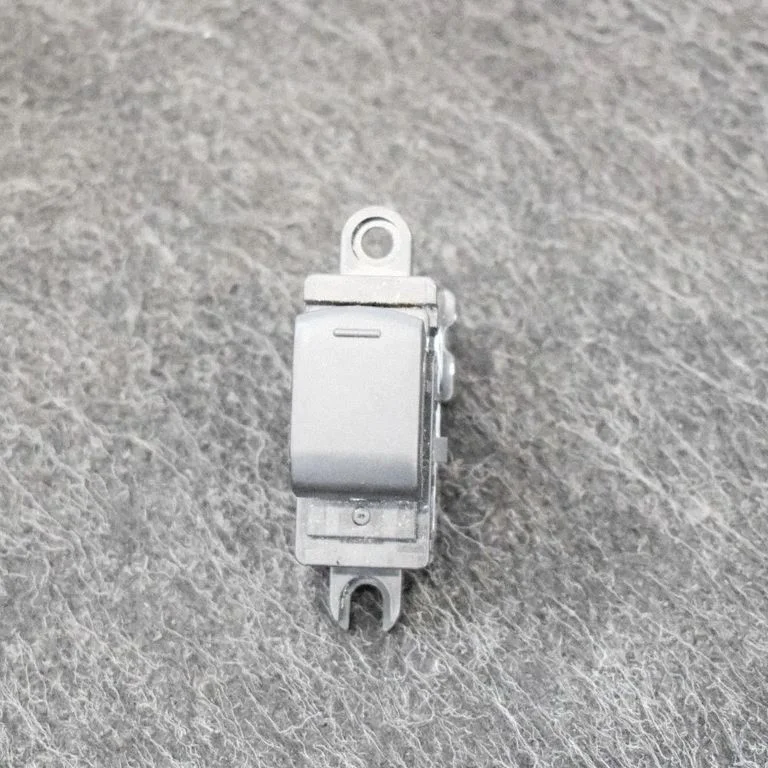 Electric window control switch – Nissan Qashqai (2010-2014)