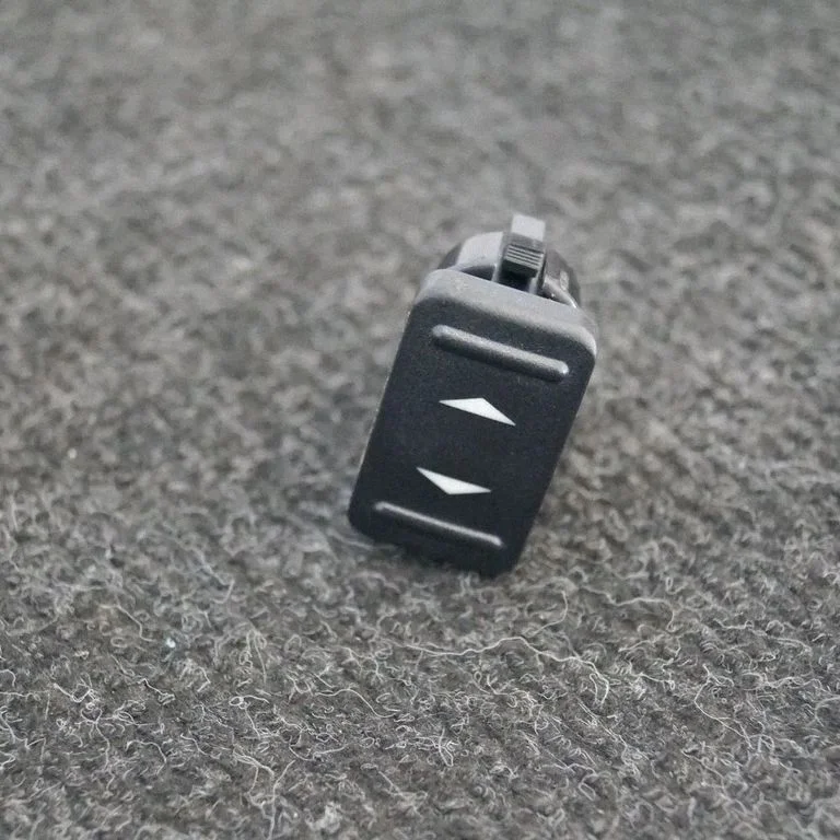 Elektrisko logu slēdzis 6M2T14529AD