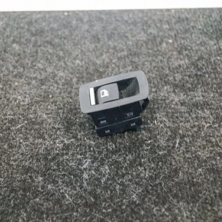 Elektrisko logu slēdzis 9267078