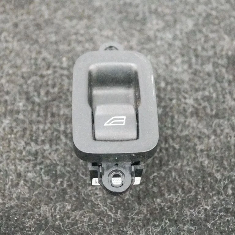 Electric window control switch – Volvo S40 (2008-2012)