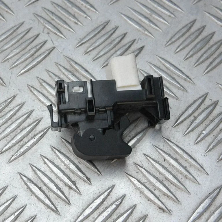 Elektrisko logu slēdzis 192829108292V31