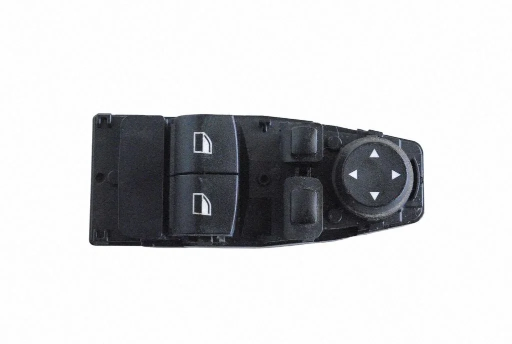 Elektrisko logu slēdzis – BMW 4. sērija F32 F33 (2013-2020)