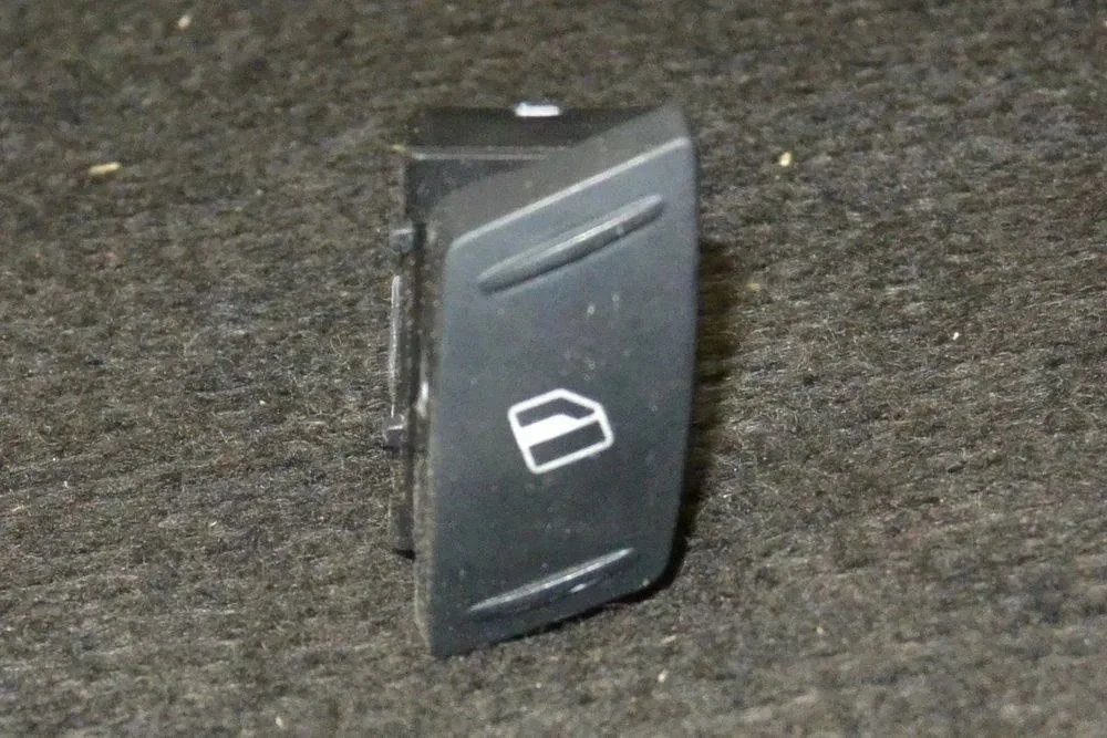 Elektriaknate lüliti – Skoda Octavia Mk2 (1Z) (2004-2013)