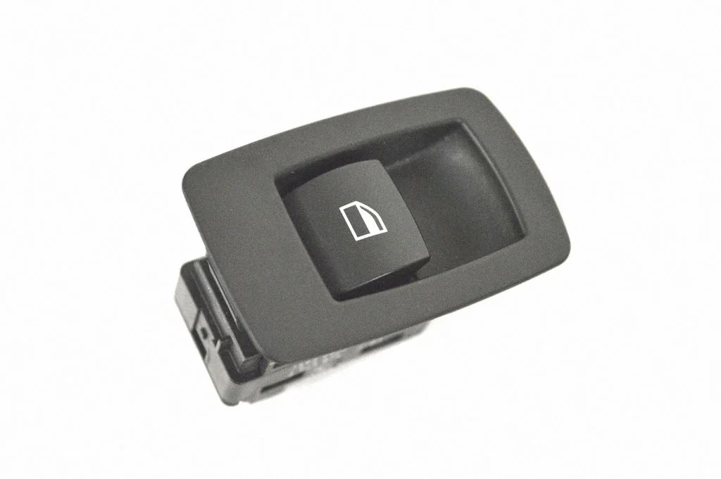 Electric window control switch 6945874