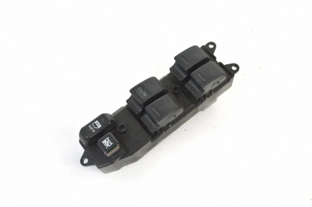 Elektrisko logu slēdzis 8482047012