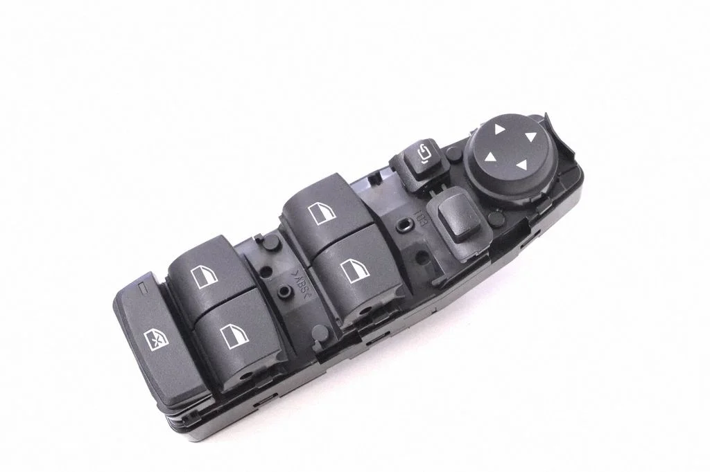 Elektrisko logu slēdzis – BMW 2. sērija F46 (2015-)