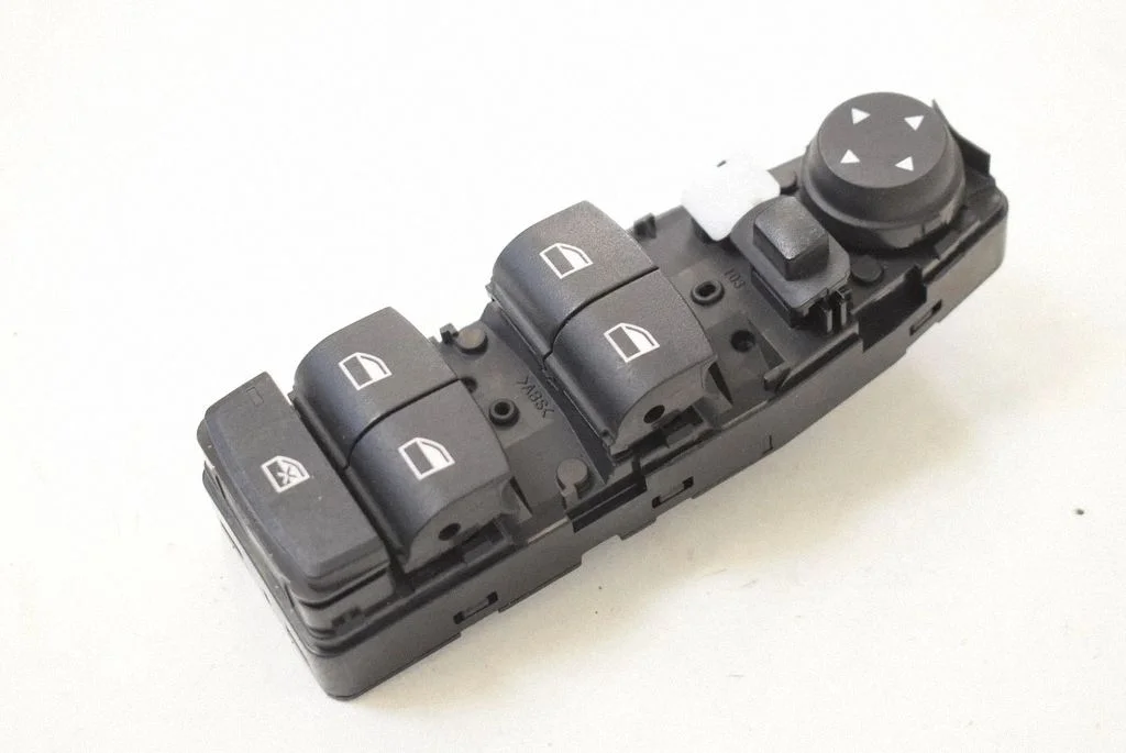 Elektrisko logu slēdzis – BMW 2. sērija F45 (2014-2021)