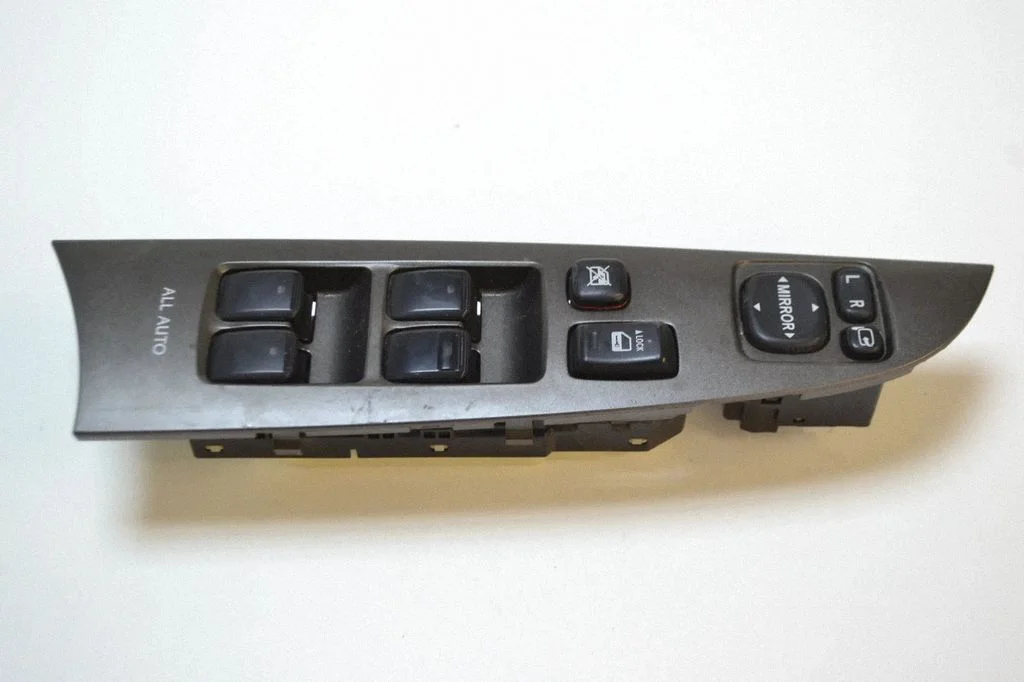 Przełącznik szyb elektrycznych 8404053070
