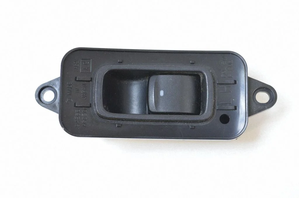 Elektrisko logu slēdzis 94266AG030