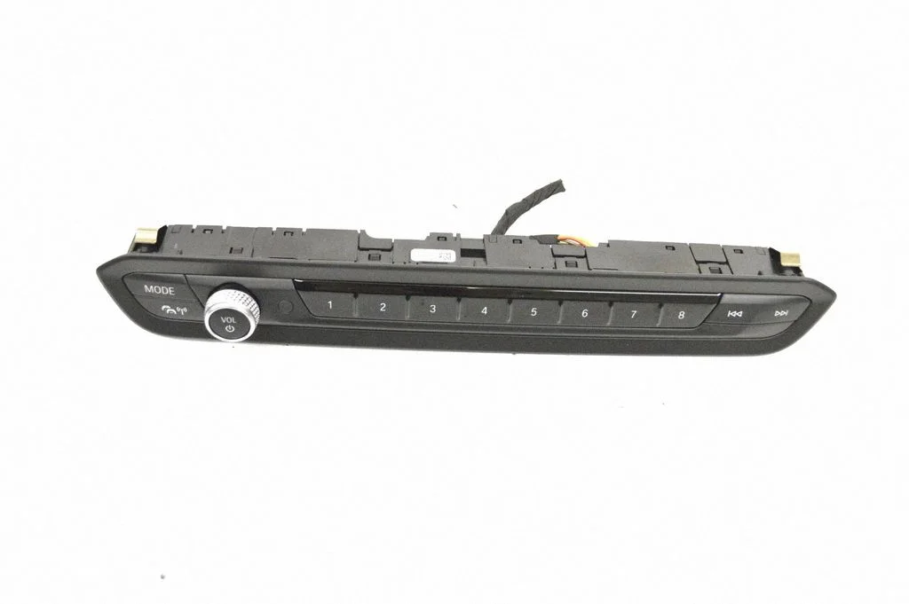 Skaļuma regulēšanas slēdzis – BMW 3. sērija G20 G21 (2019-)