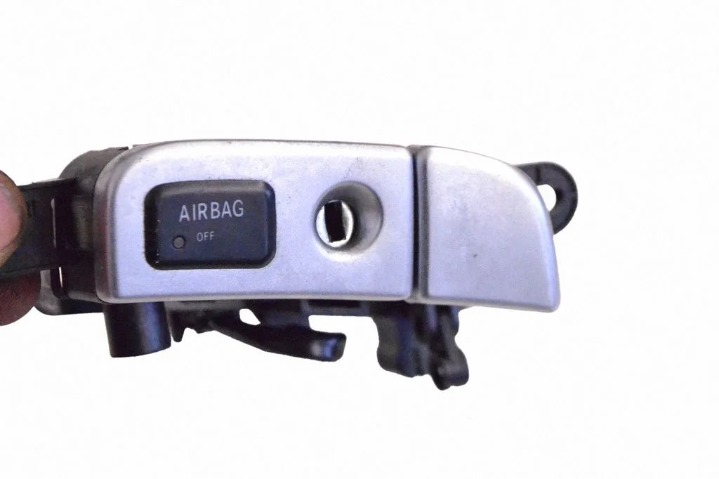Passenger airbag on/off switch A2306800284