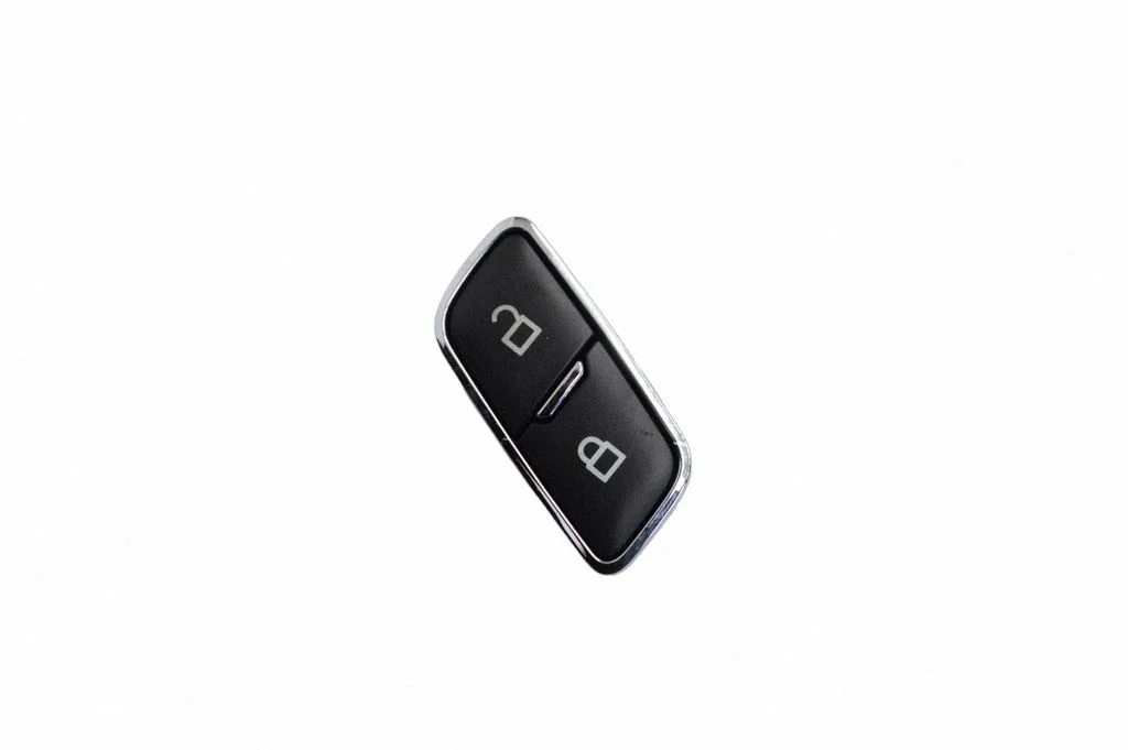 Citi slēdži/rokturi/pārslēdži BB5T14017DCW