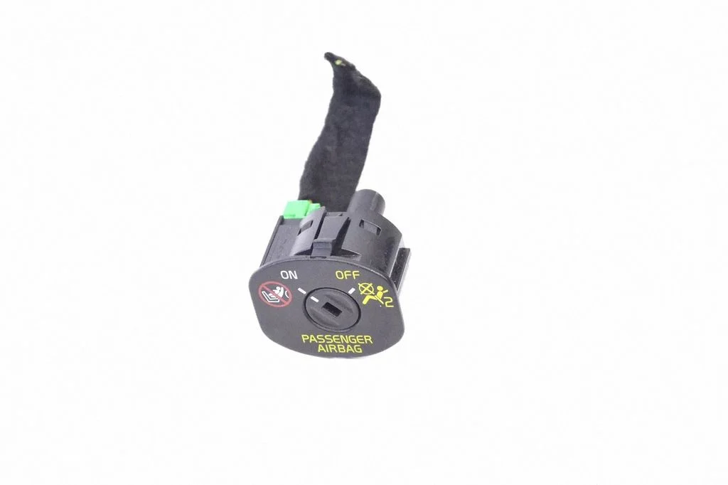 Passenger airbag on/off switch – Volvo V40 (2012-2019)