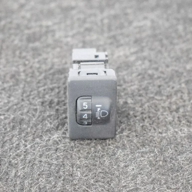 Citi slēdži/rokturi/pārslēdži R134159