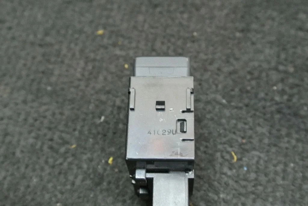 Muud lülitid / nupud / hoovad 41C29U – Nissan Micra (2011-2016)