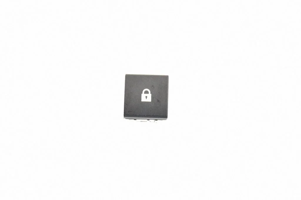 Other switches/knobs/shifts 5861K90