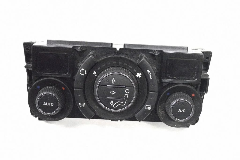 Salona ventilatora regulēšanas slēdzis 96718462XT