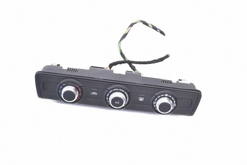 Interior fan control switch 8V0820047F