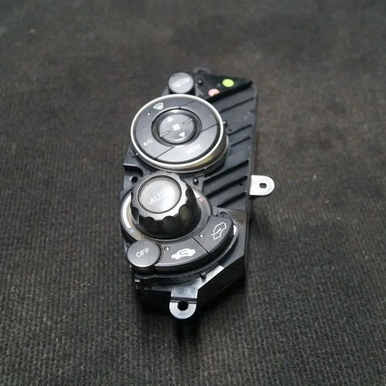 Interior fan control switch – Honda Civic (2006-2011)