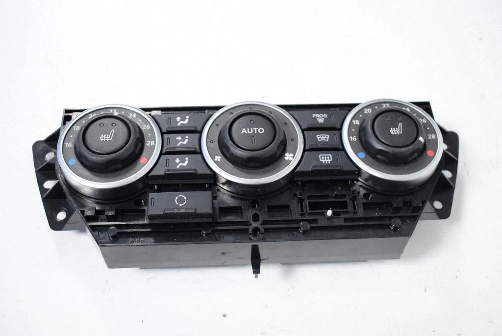 Interior fan control switch – Land Rover Freelander 2 - LR2 (2007-2016)