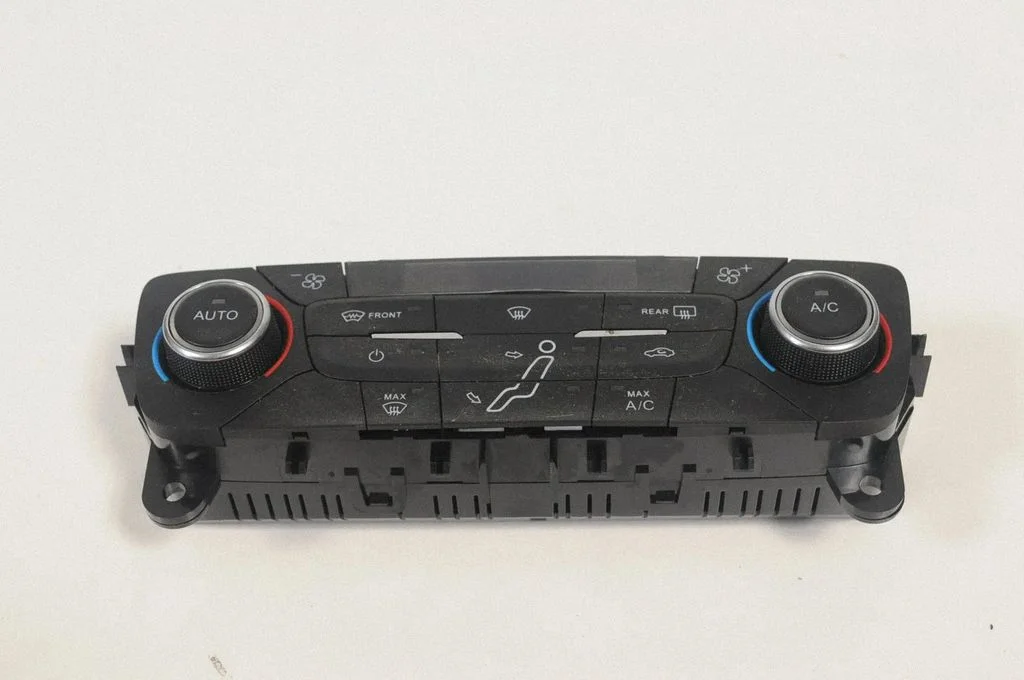 Salona ventilatora regulēšanas slēdzis F1ET18C612BF