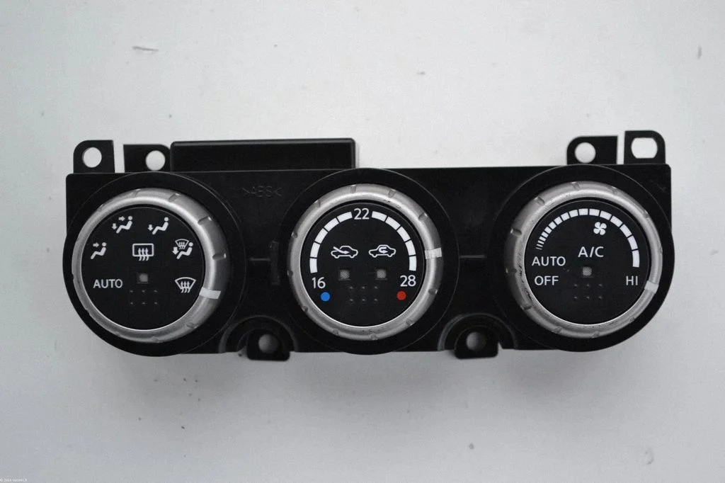 Salongiventilaatori reguleerimise lüliti A0200015B00000 – Nissan Murano Z50 (2002-2008)