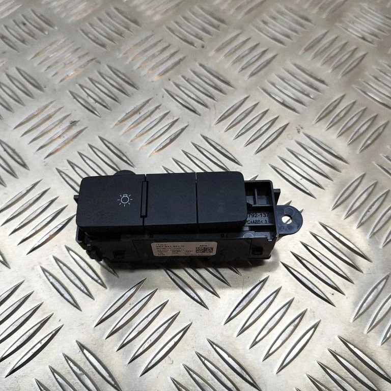 Light switch – Audi RS Q3 (2019-)