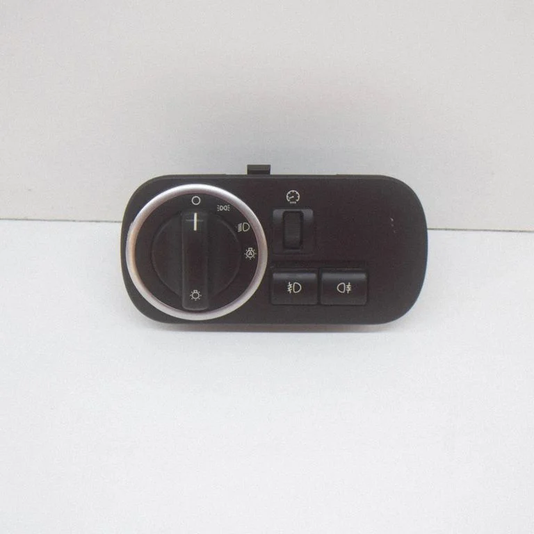 Gaismu slēdzis 23CO09001