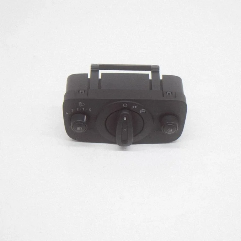 Gaismu slēdzis 8A6T13A824BB