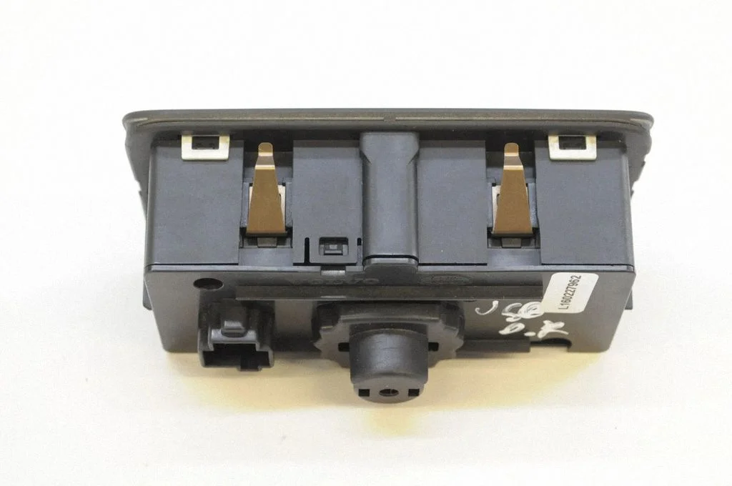 Light switch – Volvo V60 (2011-2013)