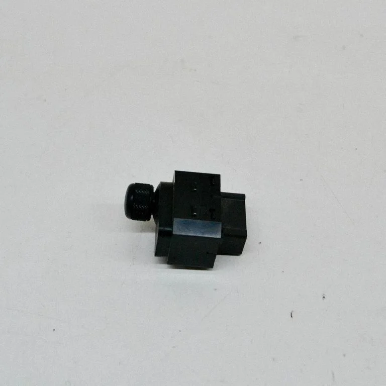 Spoguļu slēdzis 62J000910T